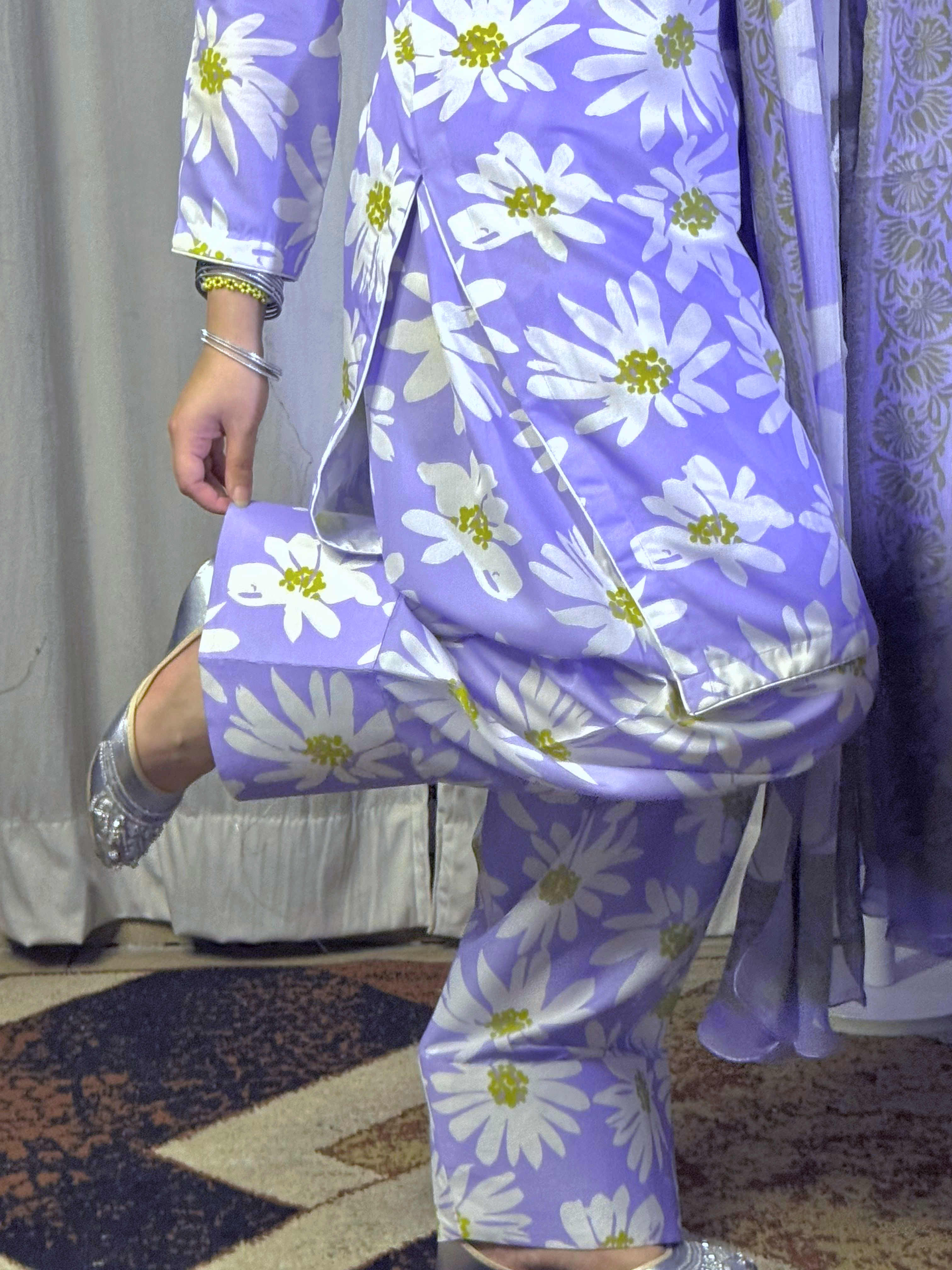 🌸 Lavender Bloom — Swiss Lawn Unstitched 3PC 💜