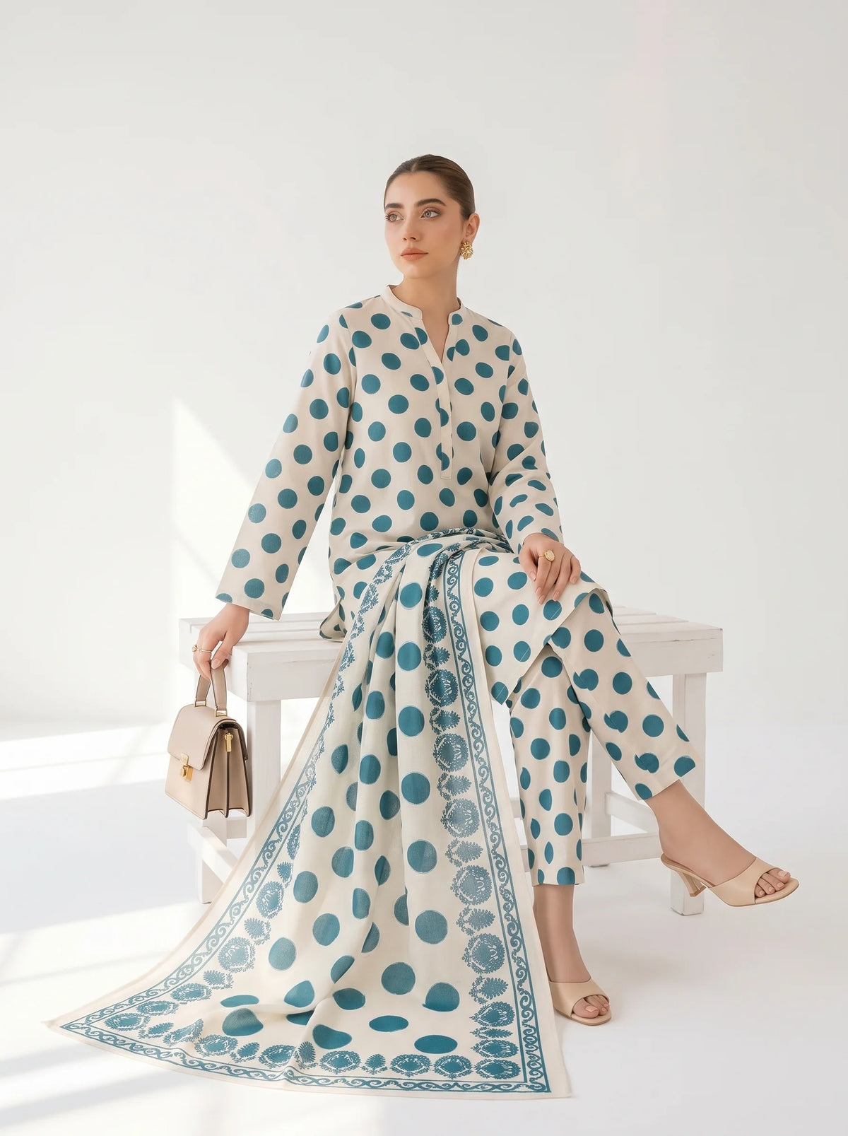 Swiss Lawn (Polka Dots)