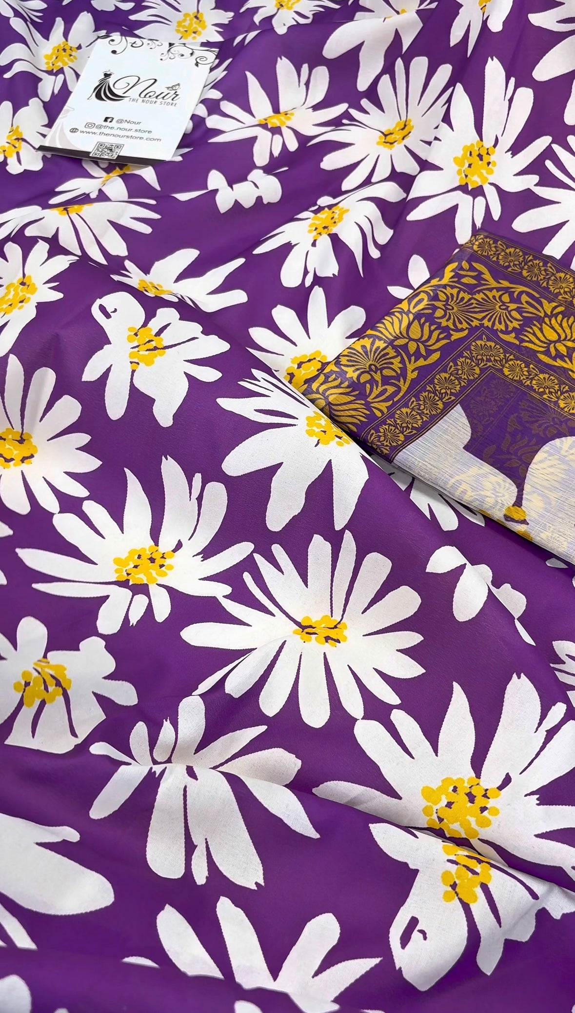 Swiss Lawn ( Plum Bloom )