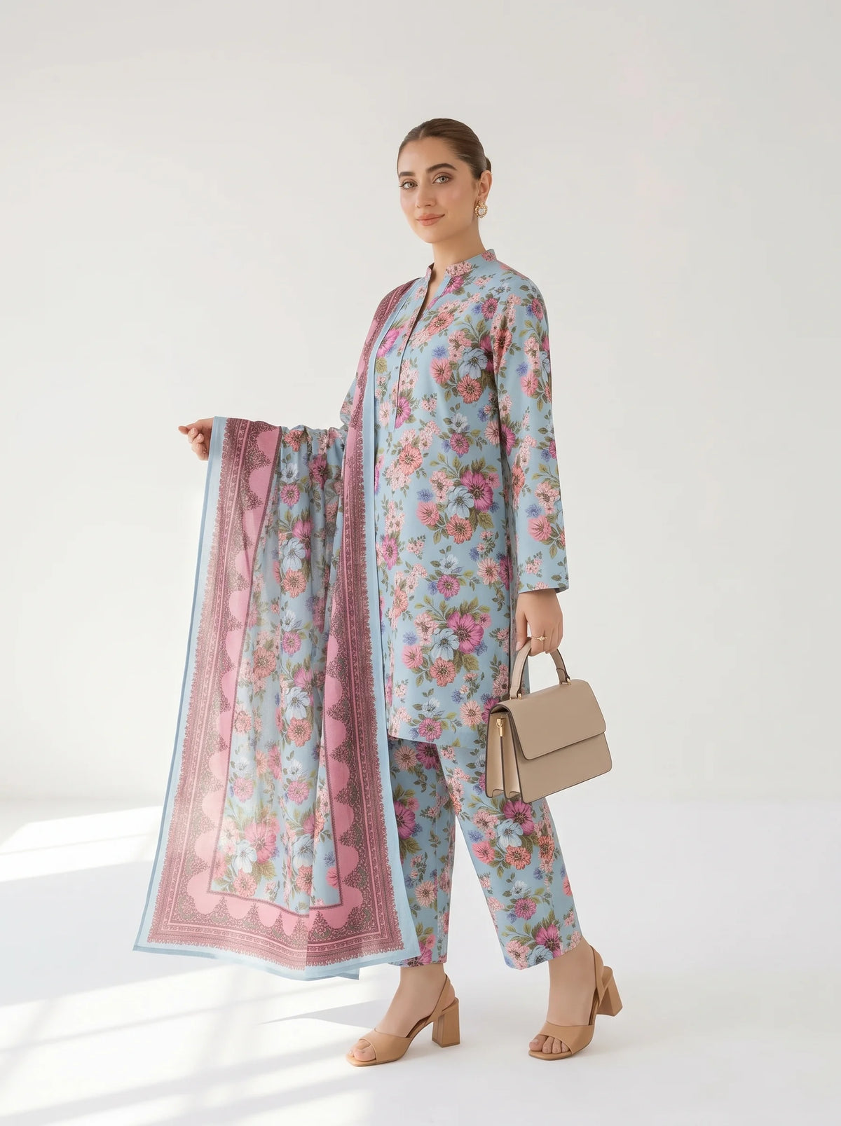 Premium Swiss Lawn 2025- ( D 6 )